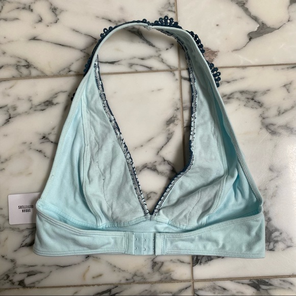 UO Crochet Bralette - Picture 2 of 4